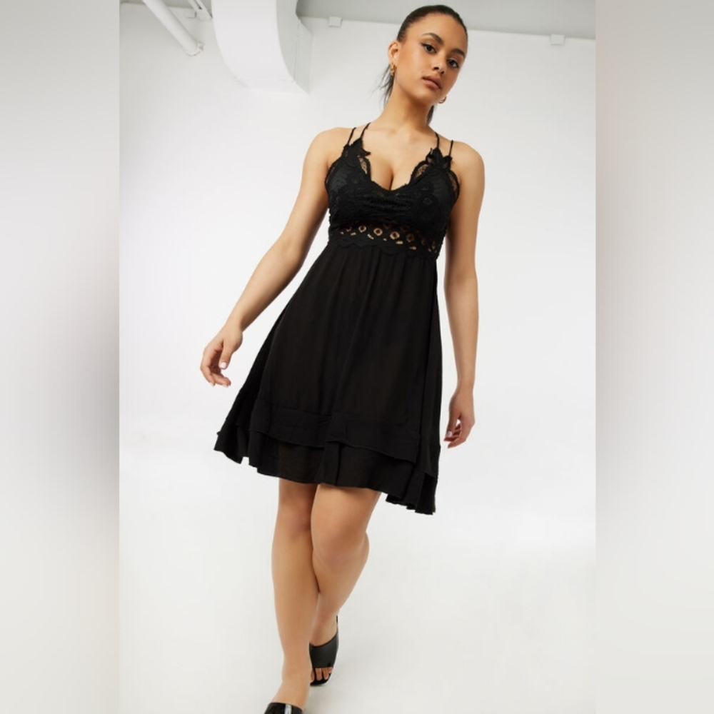 Rue 21 black pineapple crochet babydoll dress